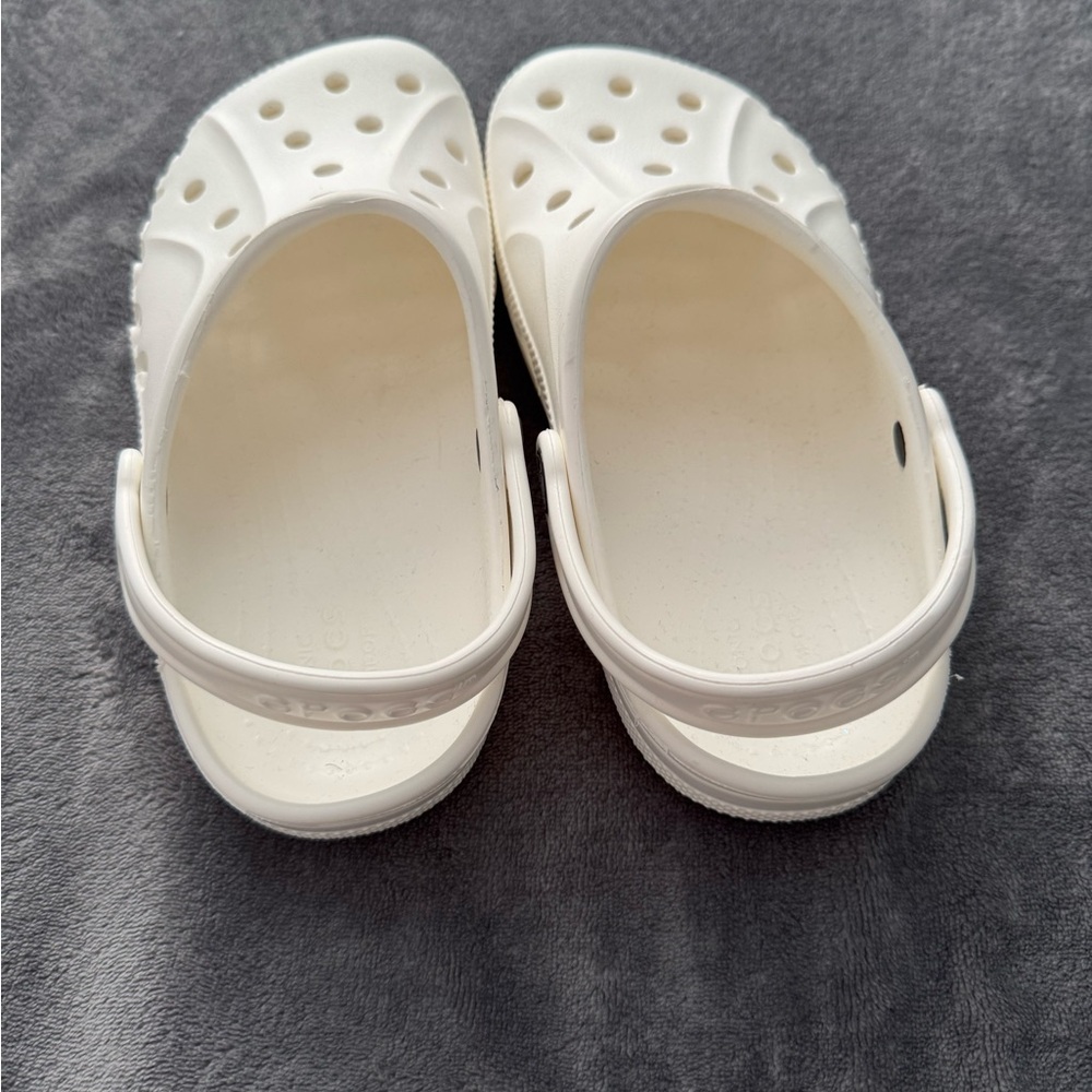 NWOT! CROCS White Slippers with Signature Perforated Design - Picture 4 of 7